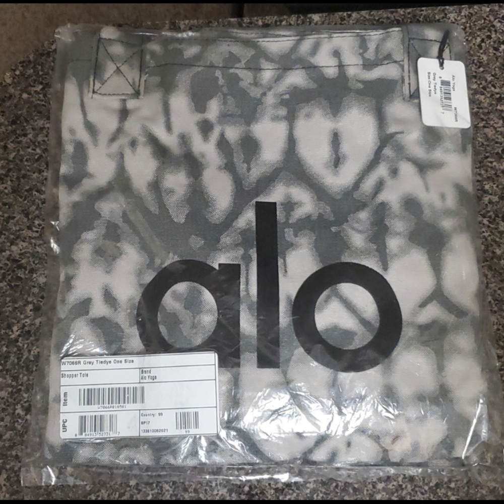 Brand new never opened alo tote bag